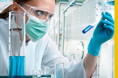 Science and Research, Laboratories